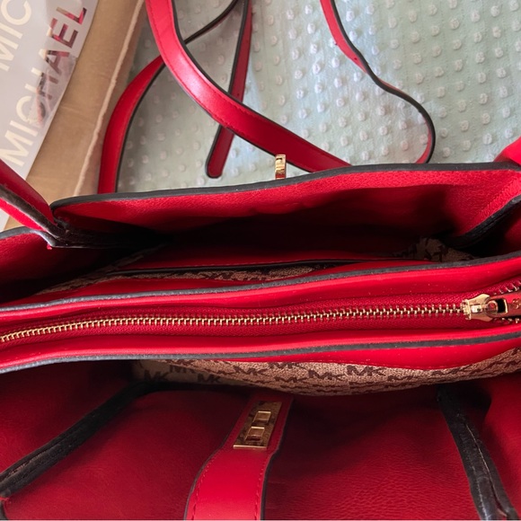 MICHAEL KORS 3 piece bag - Picture 16 of 17